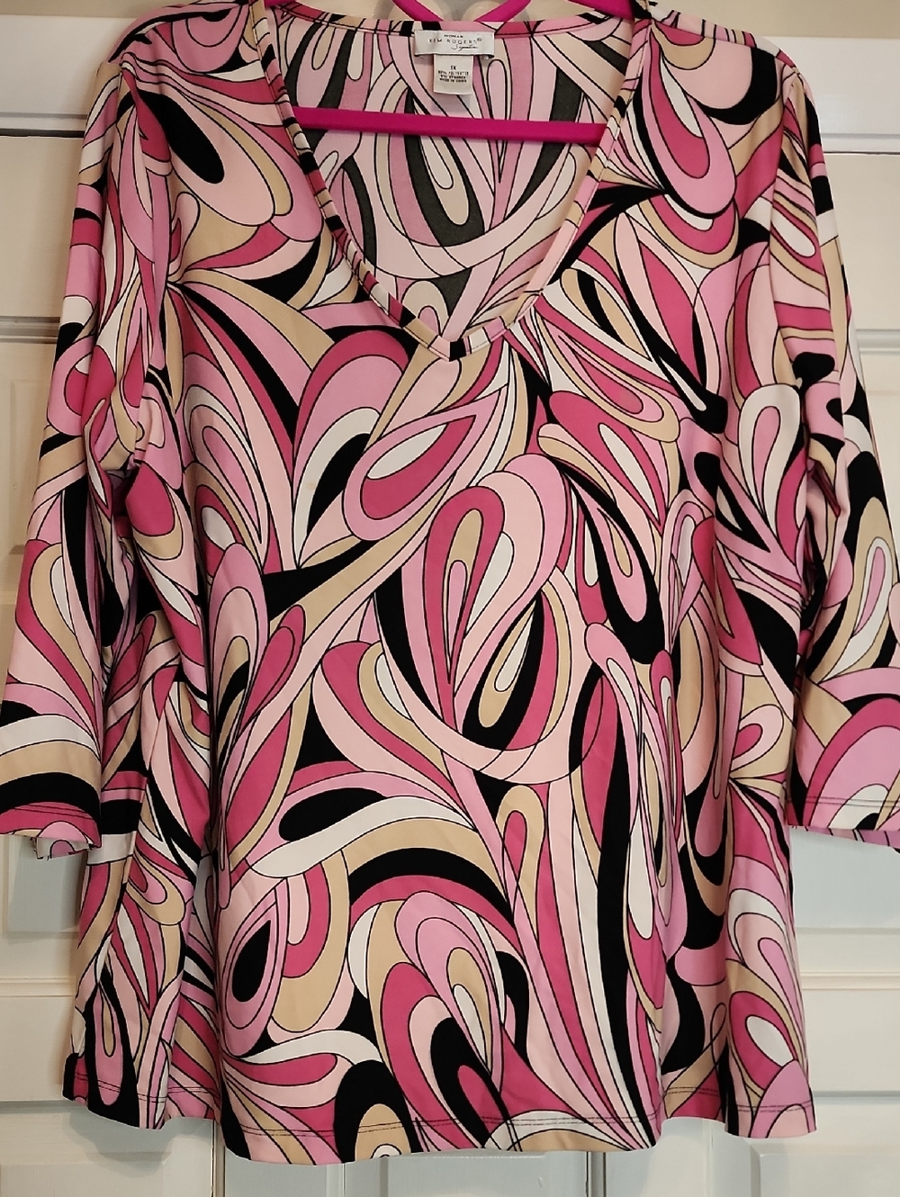 Kim Rogers Fuchsia & Light Pink Abstract Vintage Print Top Paisley Like Print